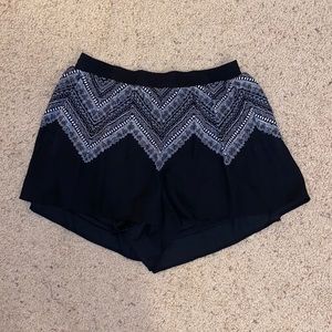 Torrid flowy shorts